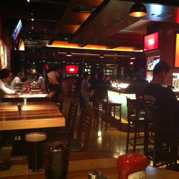 Photo taken at BJ&#39;s Restaurant &amp; Brewhouse by Devin S. on 2/22/2013
