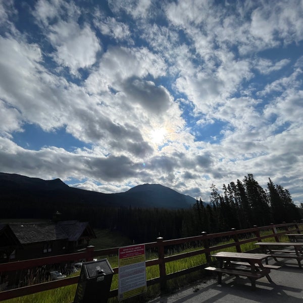 Foto tomada en Lake Louise Ski Area &amp; Mountain Resort  por Xavier K. el 8/24/2022