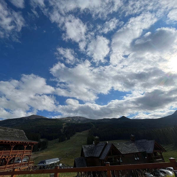 8/24/2022 tarihinde Xavier K.ziyaretçi tarafından Lake Louise Ski Area &amp; Mountain Resort'de çekilen fotoğraf