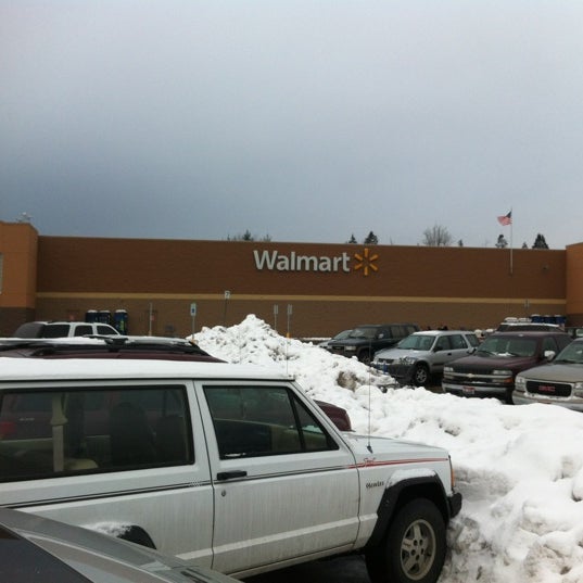 Walmart Supercenter 313 ziyaretçidan 2 tavsiye