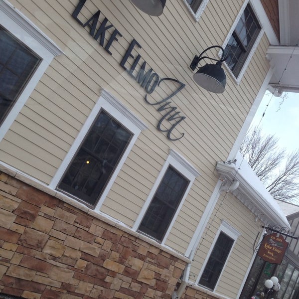 Das Foto wurde bei Lake Elmo Inn von Kate C. am 12/23/2013 aufgenommen