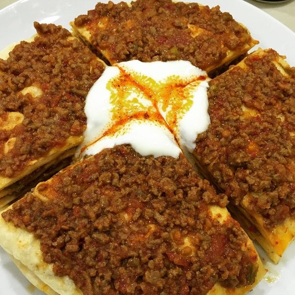 รูปภาพถ่ายที่ Gurme Mantı&amp;Kahvaltı โดย Gurme Mantı&amp;Kahvaltı เมื่อ 6/29/2017