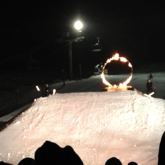Fire and Ice Show Skiers' Plaza