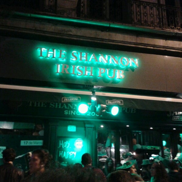 Photo taken at The Shannon Irish Pub by Juako I. on 3/18/2013