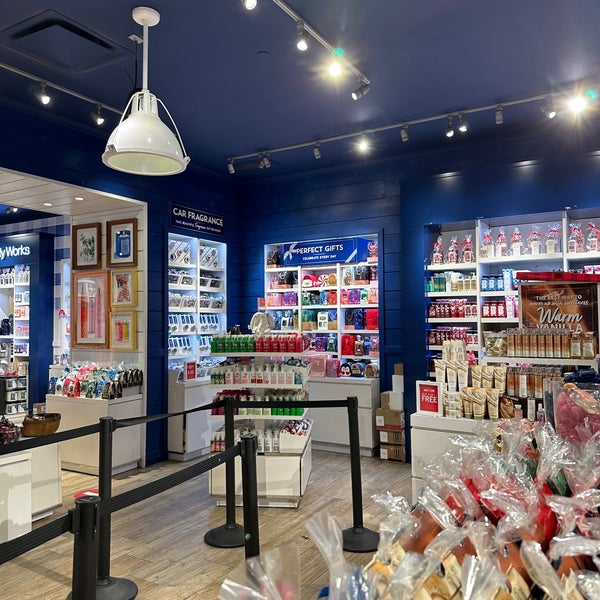 Bath & Body Works Woodward Park 2 tips