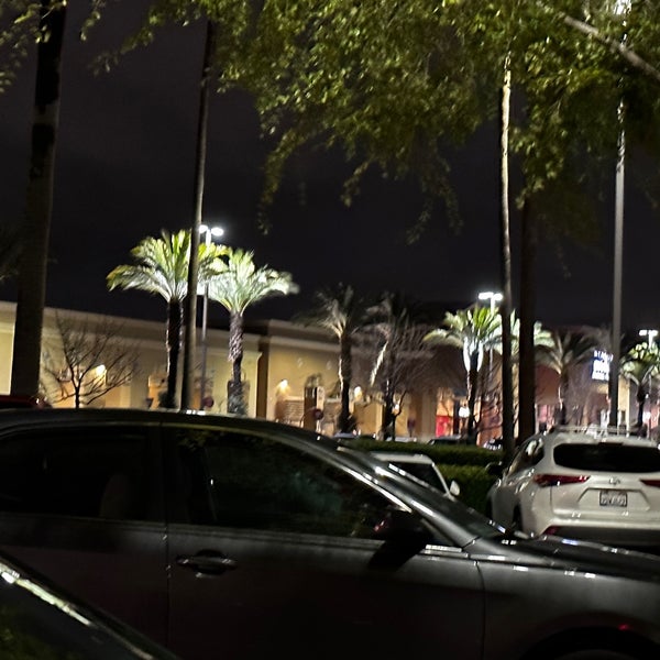 River Park Shopping Center Woodward Park 71 E Via la Plata