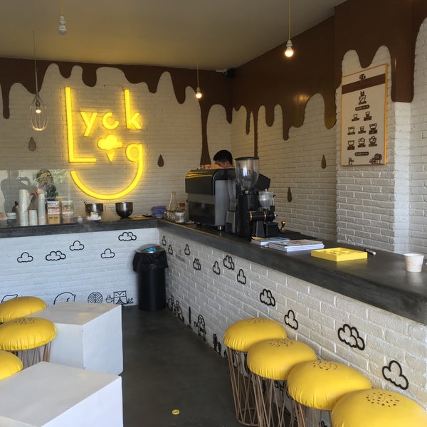 1/30/2016 tarihinde HRziyaretçi tarafından LyckLig Bali Artisan Creameries'de çekilen fotoğraf