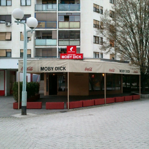 Moby Dick caffe bar Sloboština Vladimira Varičaka 12