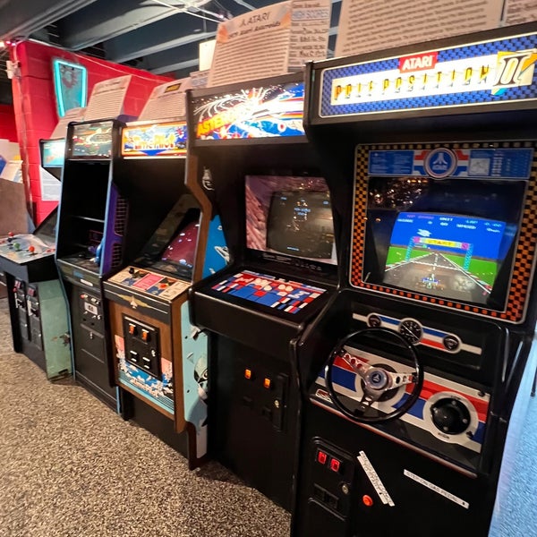 Photo taken at Silverball Retro Arcade by Anne C. on 11/10/2023
