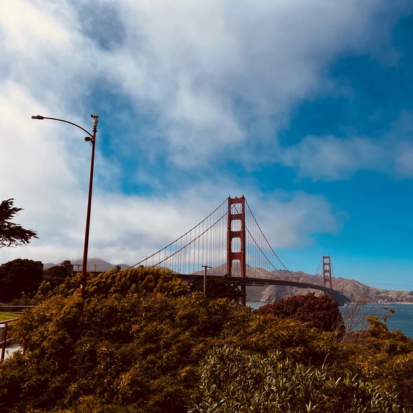 5/19/2023 tarihinde Anne C.ziyaretçi tarafından Golden Gate Bridge Welcome Center'de çekilen fotoğraf