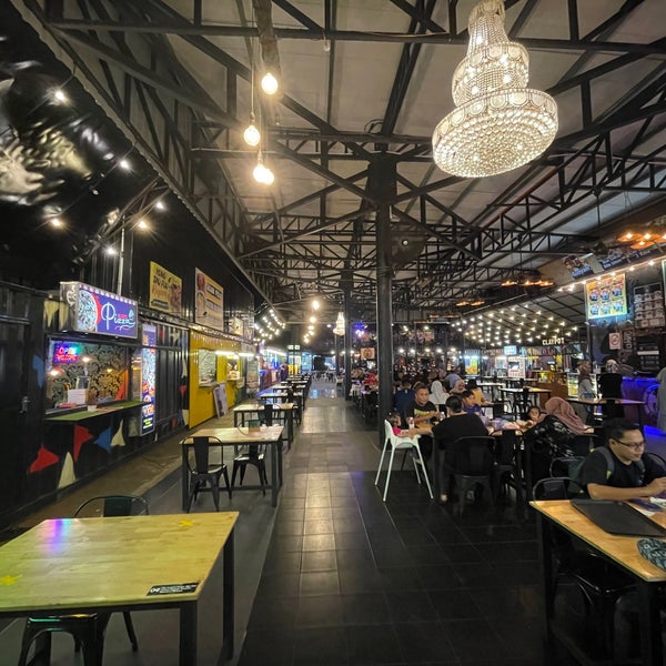 Lepak Luu Food Court