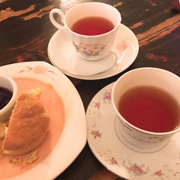 Photo taken at Alice&#39;s Teacup Chapter II by Frances L. on 5/16/2018