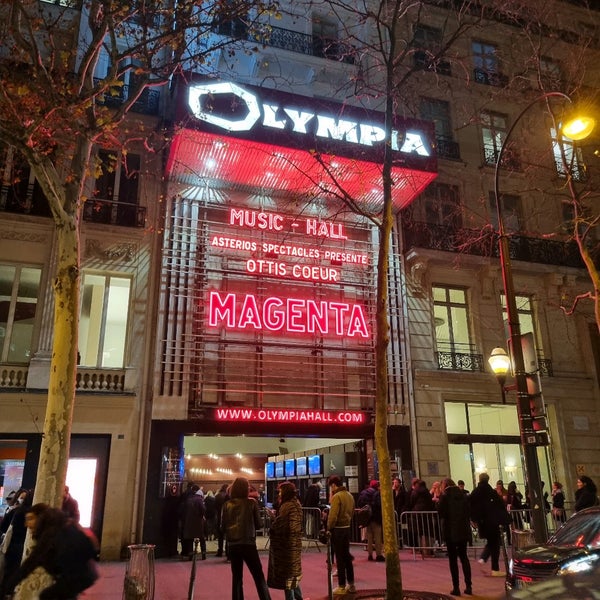 Photo taken at L&#39;Olympia by Edwin on 12/15/2021