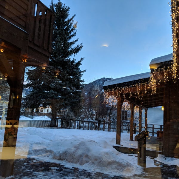 Das Foto wurde bei The Alpine House von Sergey T. am 1/1/2019 aufgenommen