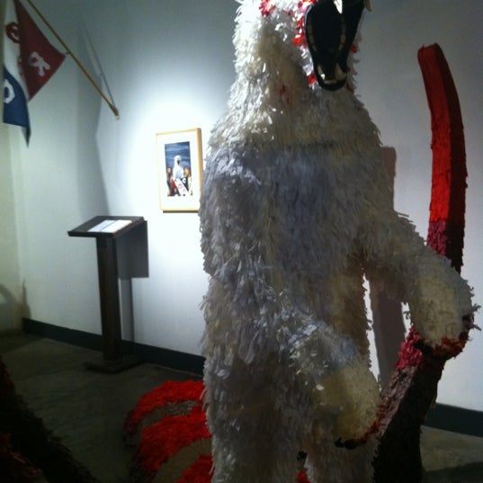 10/12/2012にJane H.がVermillion Gallery &amp; Barで撮った写真