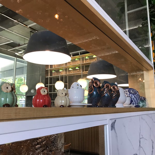Photo prise au The Owls Cafe at One Space par HooiLing O. le5/1/2019