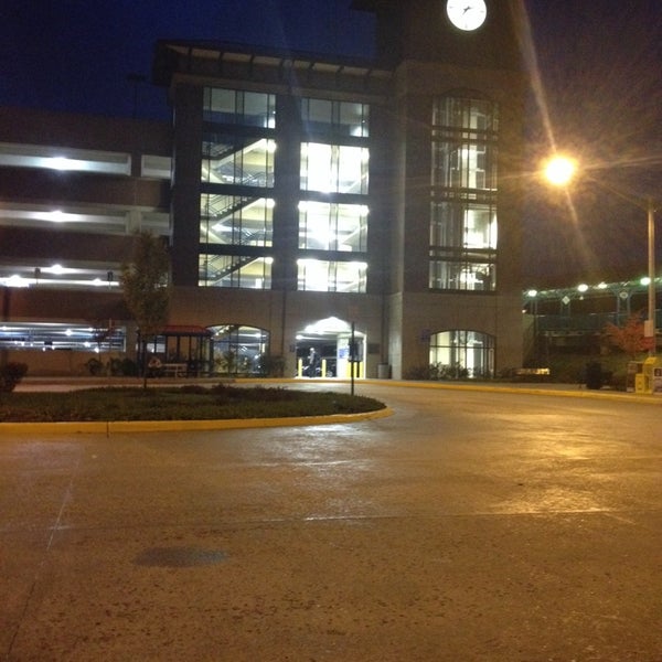 Burke Centre Amtrak/VRE Station 6 tips