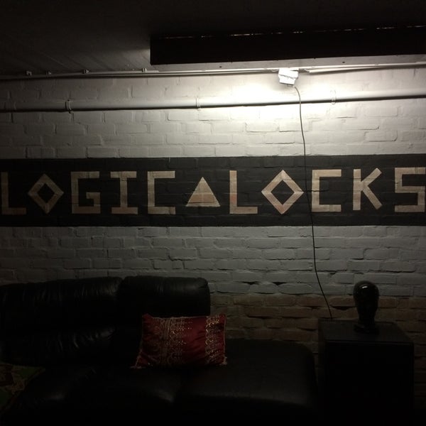 11/3/2014 tarihinde Andrew S.ziyaretçi tarafından Logic Locks'de çekilen fotoğraf