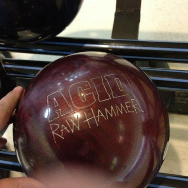 Foto diambil di AMF Strike &#39;N Spare Lanes oleh Jason K. pada 1/21/2013