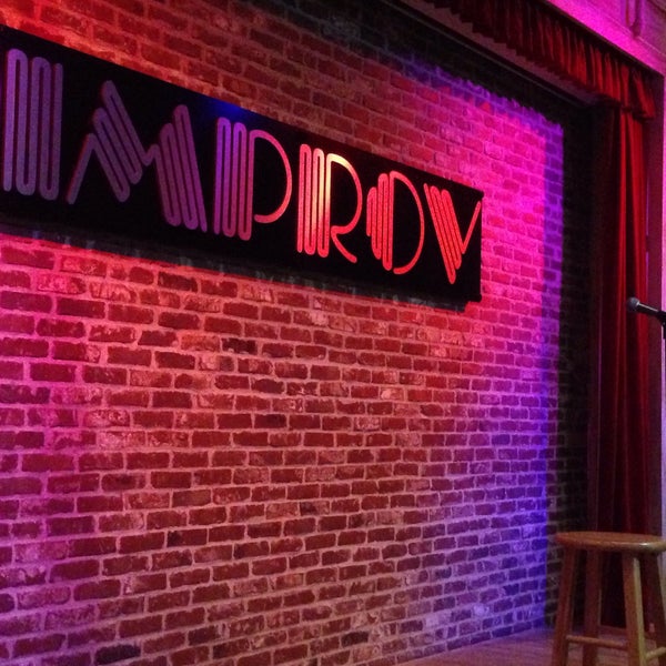 8/27/2015にGeoff R.がImprov Comedy Club &amp; Dinner Theatreで撮った写真