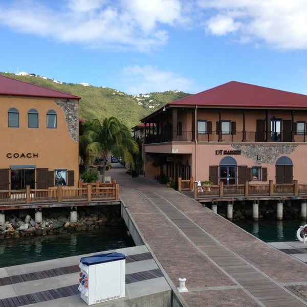 Photo taken at Yacht Haven Grande by Patricio H. on 12/22/2012