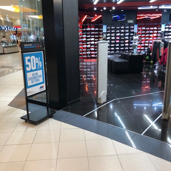 Nike plaza sendero sales