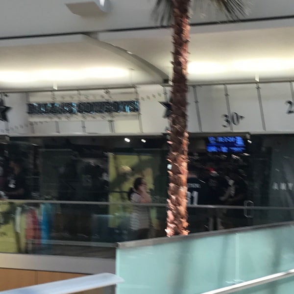 dallas cowboys pro shop galleria