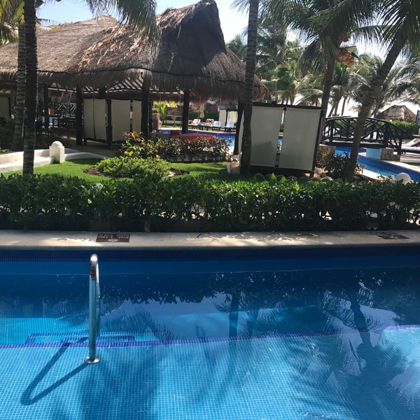 8/29/2017에 Christopher d.님이 El Dorado Royale Spa Resort Riviera Maya에서 찍은 사진