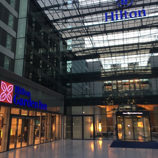 2/23/2018 tarihinde Rajesh B.ziyaretçi tarafından Hilton Garden Inn Frankfurt Airport'de çekilen fotoğraf