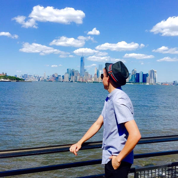 Manhattan Skyline View Scenic Lookout in Hoboken
