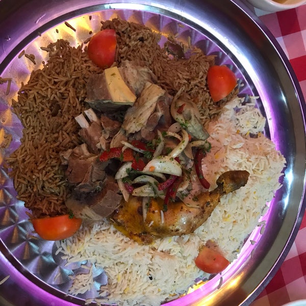 Lamb mandy, shawarma & houmus was very tasty. We actually emptied the whole tray 😅