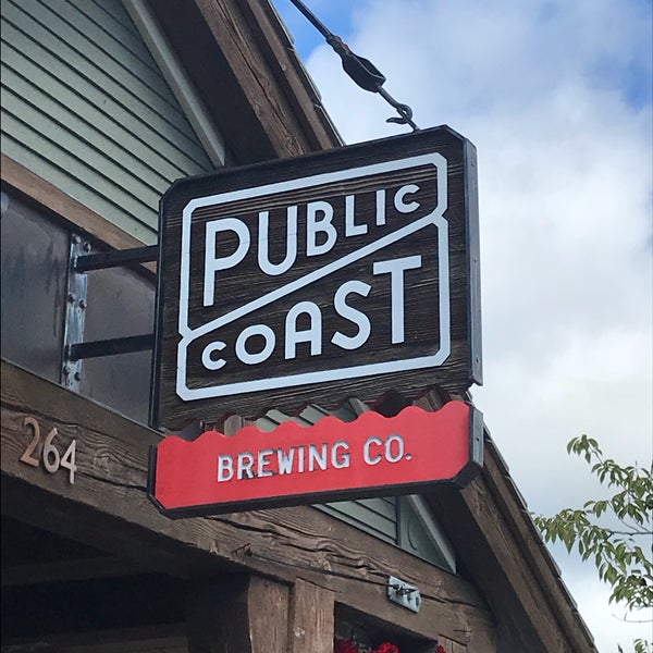 Photo taken at Cannon Beach Distillery by Steve G. on 9/1/2018