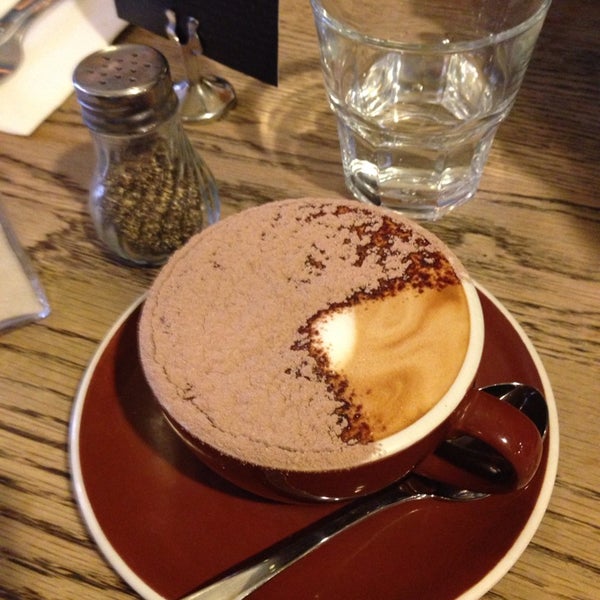 10/4/2014にLinda S.がPlum Cafeで撮った写真