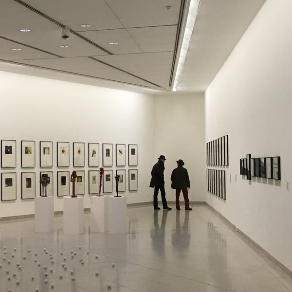 Foto tirada no(a) Museum für Moderne Kunst por Andreas H. em 3/6/2018