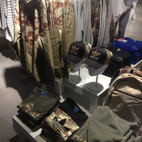 adidas winkel in de buurt