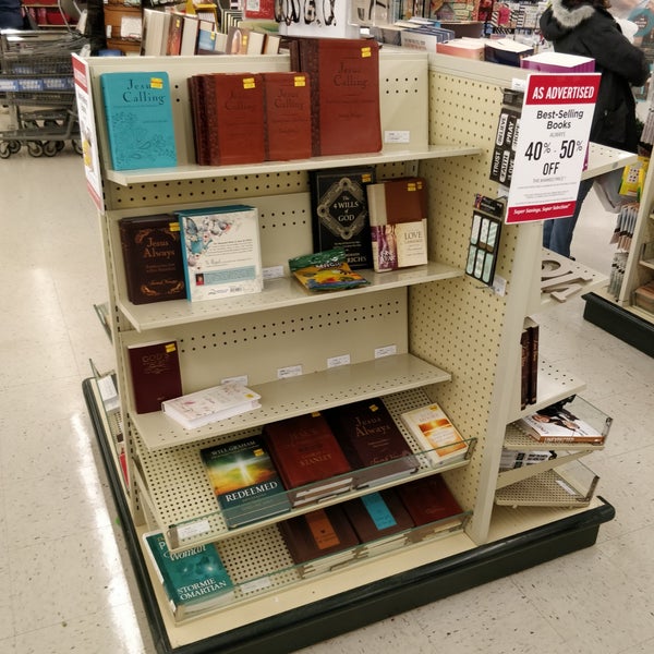 Photo taken at Hobby Lobby by Dave M. on 12/31/2018