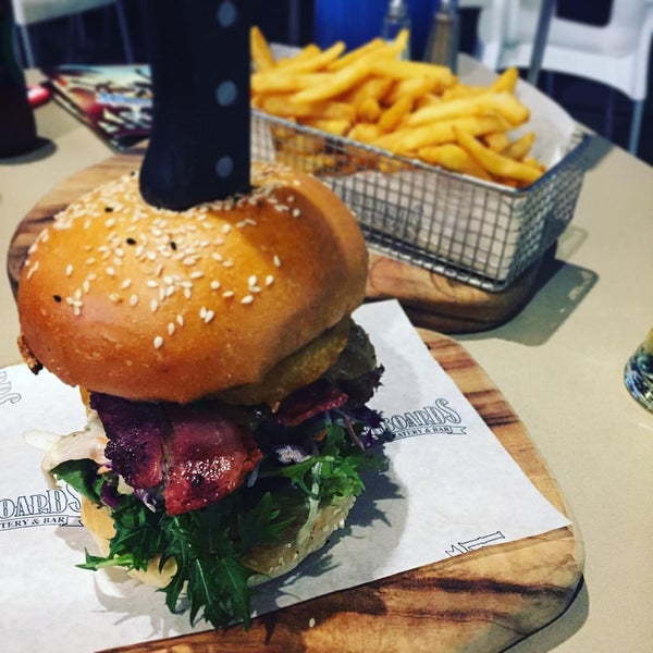 Longboards Laidback Eatery and Bar Burger Joint