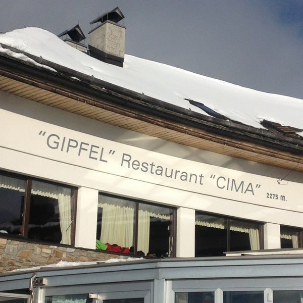 Das Foto wurde bei Gipfel Restaurant Cima von Giovanni Daniel Z. am 1/4/2013 aufgenommen
