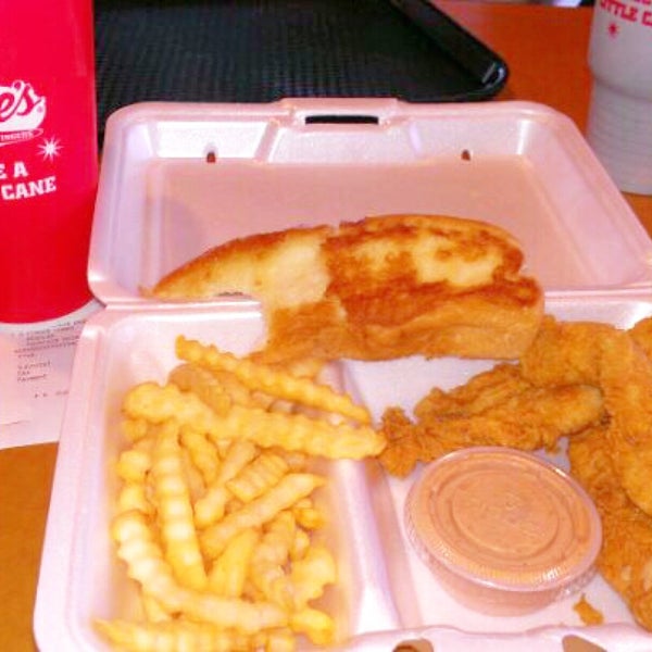 Photo taken at Raising Cane&#39;s Chicken Fingers by LeXy l. on 2/17/2016