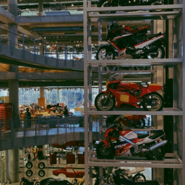 3/17/2022에 Brad J.님이 Barber Vintage Motorsports Museum에서 찍은 사진
