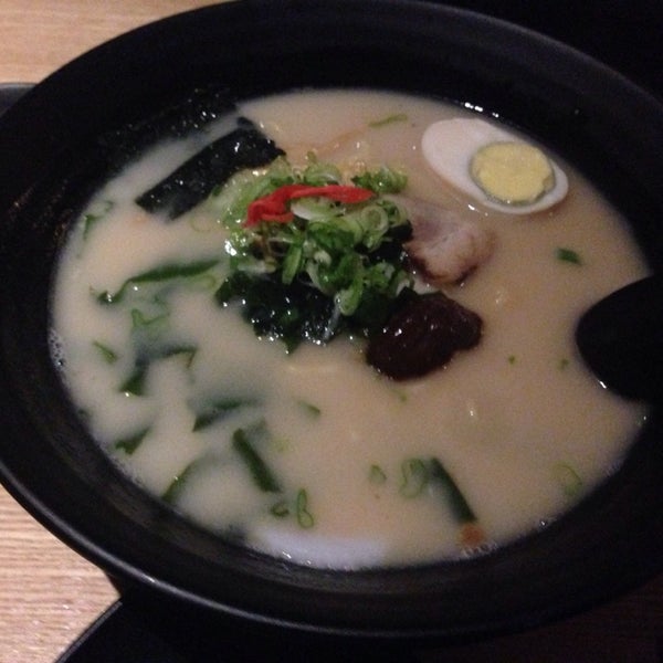 Photo taken at Sakanaya Restaurant by H on 4/16/2014
