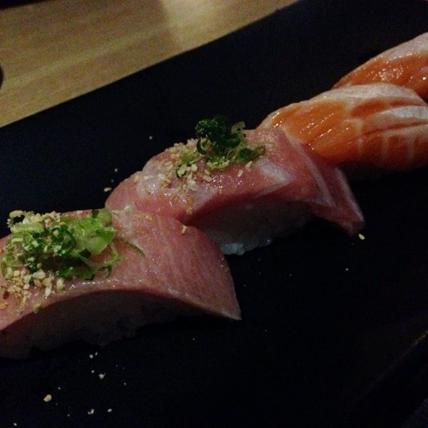Photo taken at Sakanaya Restaurant by H on 4/16/2014
