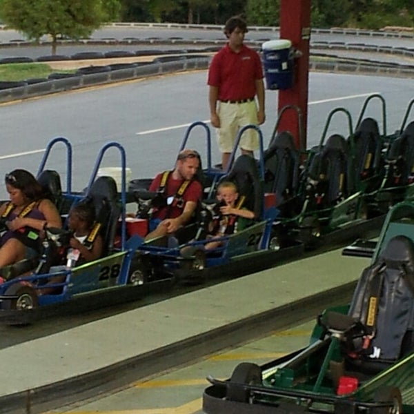 7/5/2014 tarihinde Leah P.ziyaretçi tarafından Frankies Fun Park'de çekilen fotoğraf