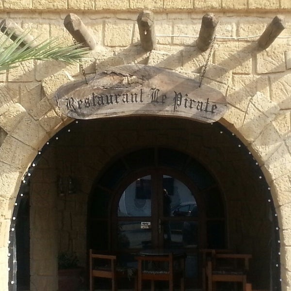 Foto tomada en Restaurant Le Pirate  por Zyed el 3/20/2013