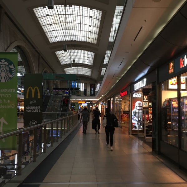 6/25/2018에 Fab A.님이 Promenaden Hauptbahnhof Leipzig에서 찍은 사진