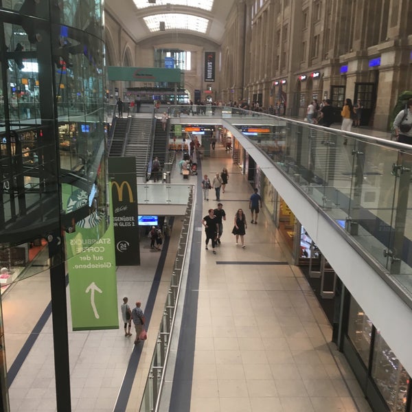 7/4/2018에 Fab A.님이 Promenaden Hauptbahnhof Leipzig에서 찍은 사진