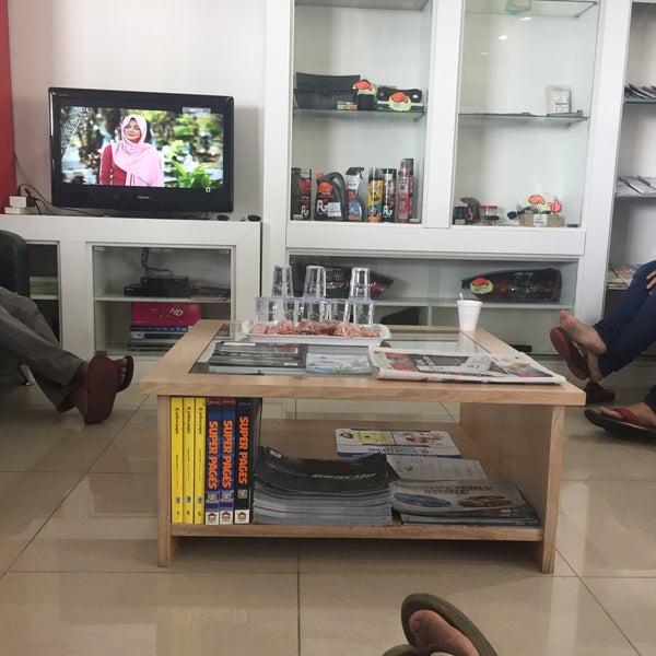 Perodua Service Center Frontline Motor Sdn Bhd Automotive Shop