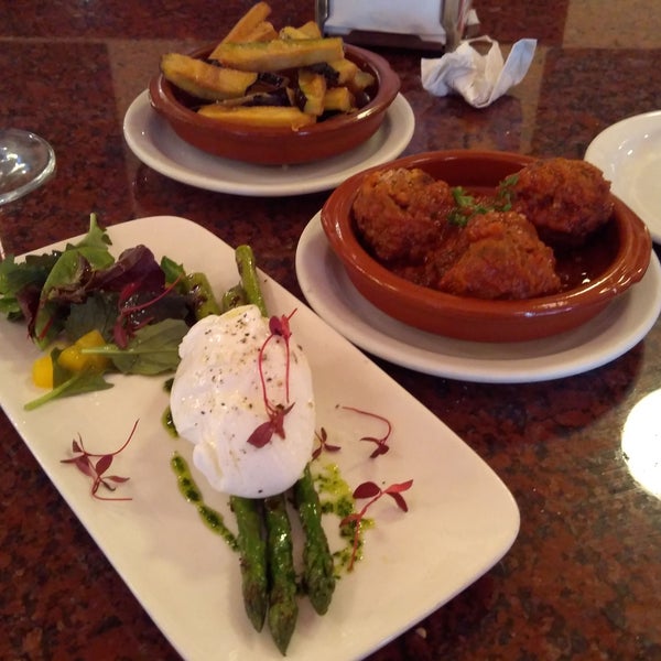 Los Gatos Tapas Restaurant