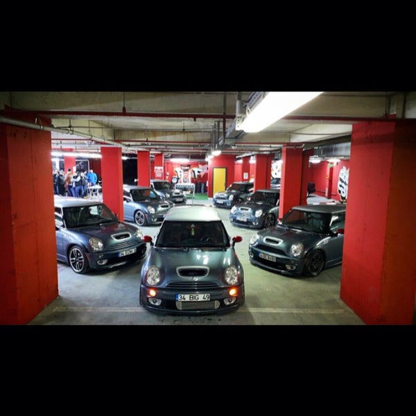 Photo taken at F&amp;F Car Clean by Faruk K. on 12/21/2014