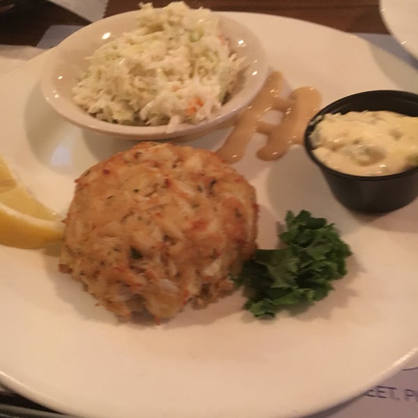 Photo taken at DiNardo&#39;s Famous Seafood by Rebecca B. on 4/16/2018